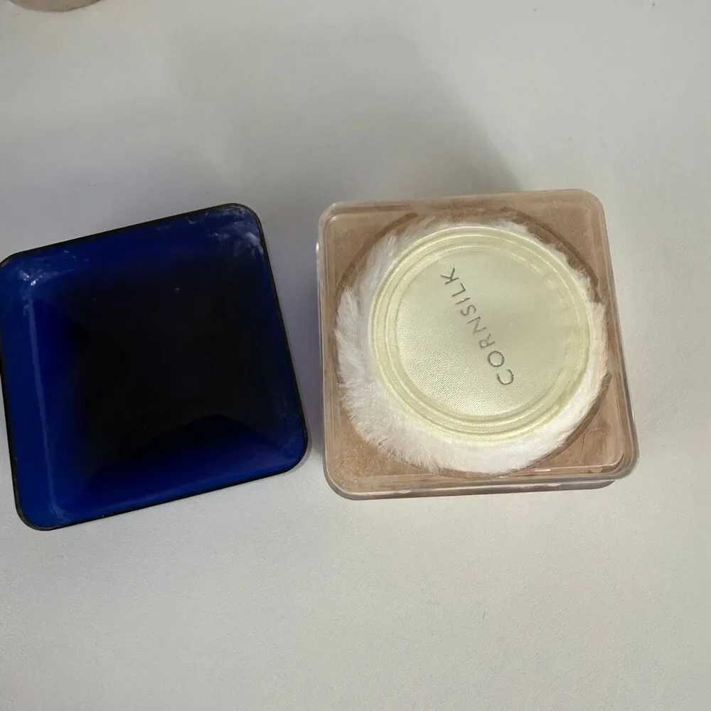 Sally Hansen Cornsilk Shine Control Translucent Loose Powder in NUDE Brand new